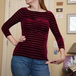Boat neck red velvet illusion stripe long sleeve shirt